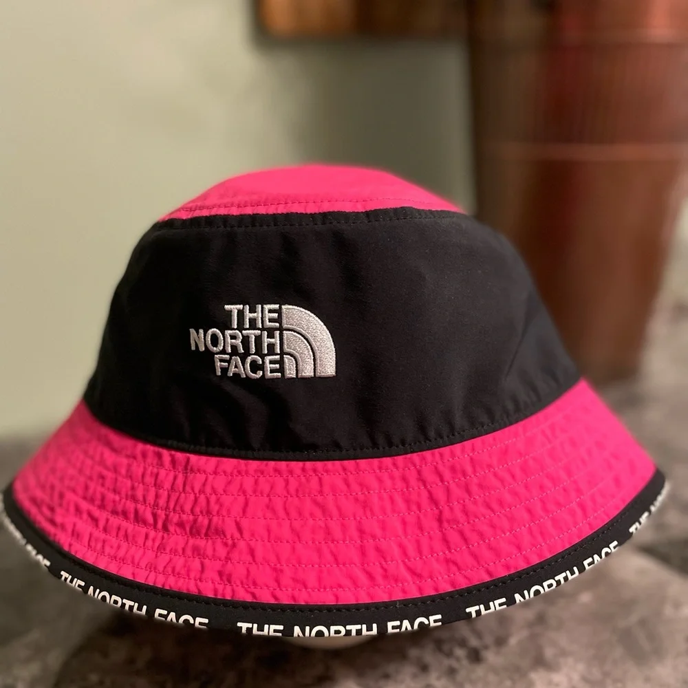 The‎ North Face Women Hot Pink and Black Bucket Hat